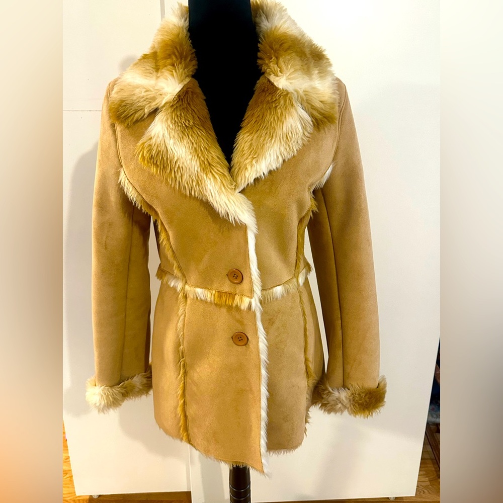 Vintage Sued Coat size M.